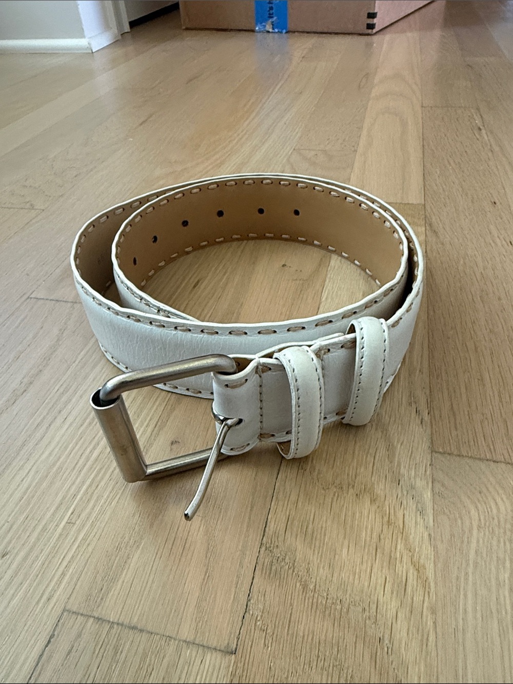Classic White Leather Belt with Silver-Tone Buckle
